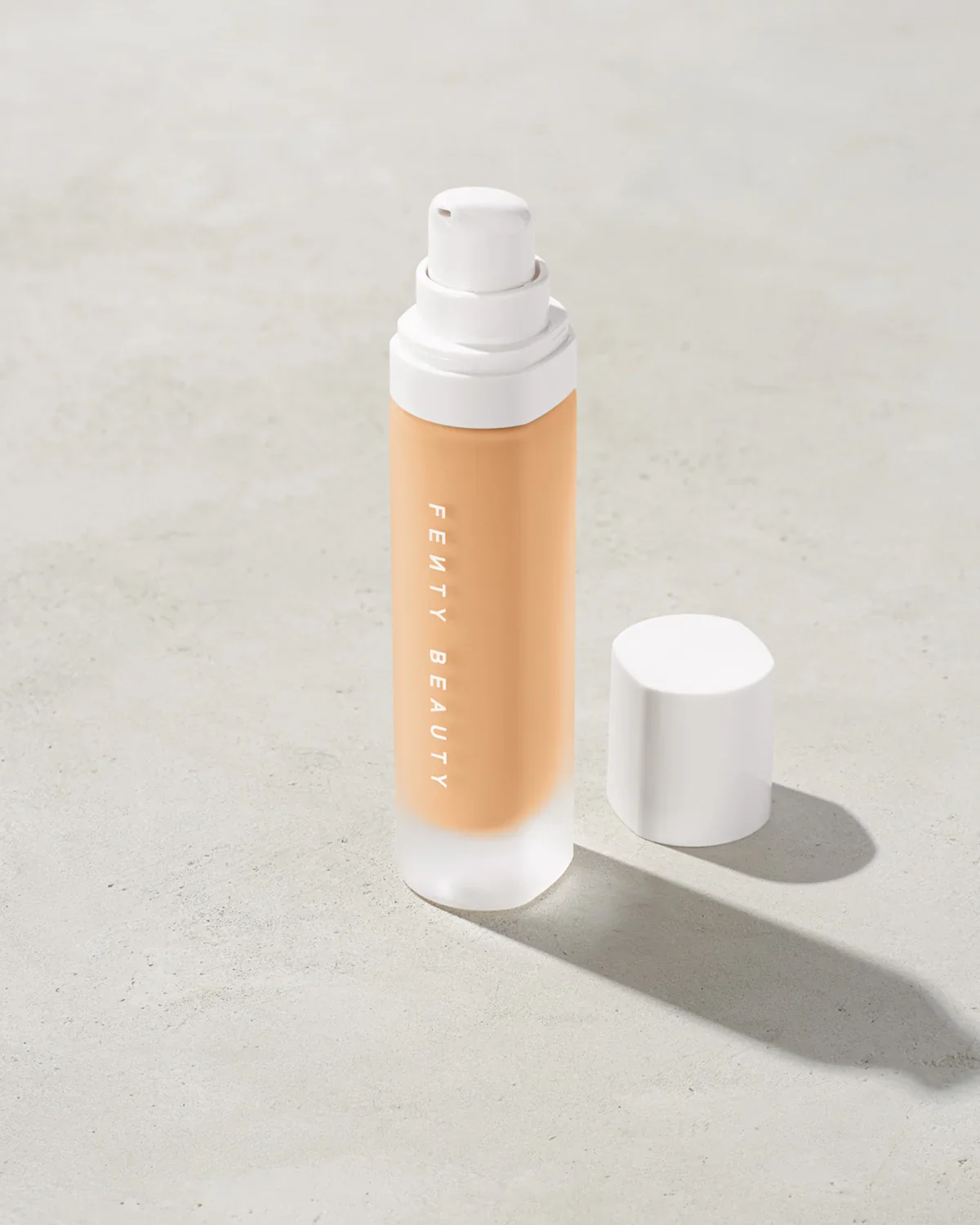 Fenty Beauty Pro Filter Soft Matte Foundation 200