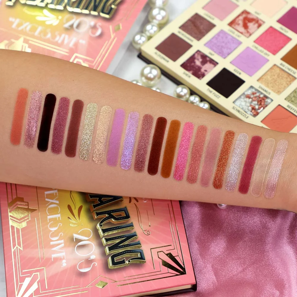 פלטת הצלליות רועדת 20 מבית Road Cosmetics 2