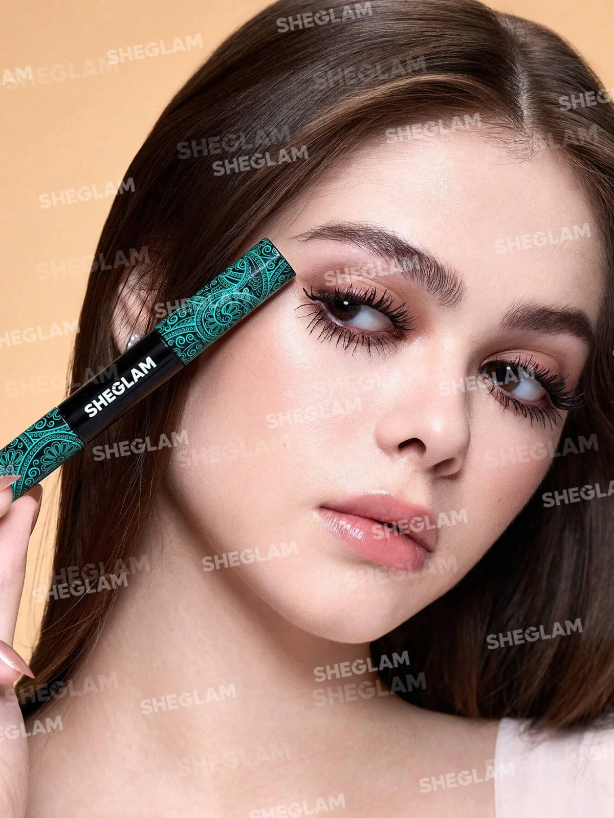 SHEGLAM All-in-1 מסקרה לנפח ואורך 6