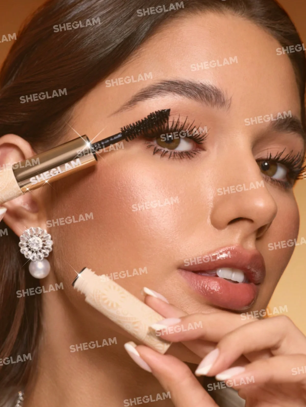 All-In-One 24k Multi-Efect Mascara 7