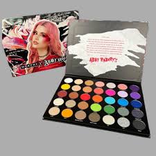 פלטת צלליות אבי רוברטס מבית Morphe 2