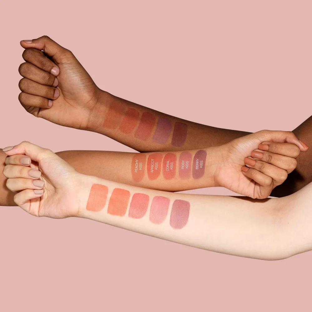 Huda Beauty Lip Blush Lipstick PEACHY KISS 3