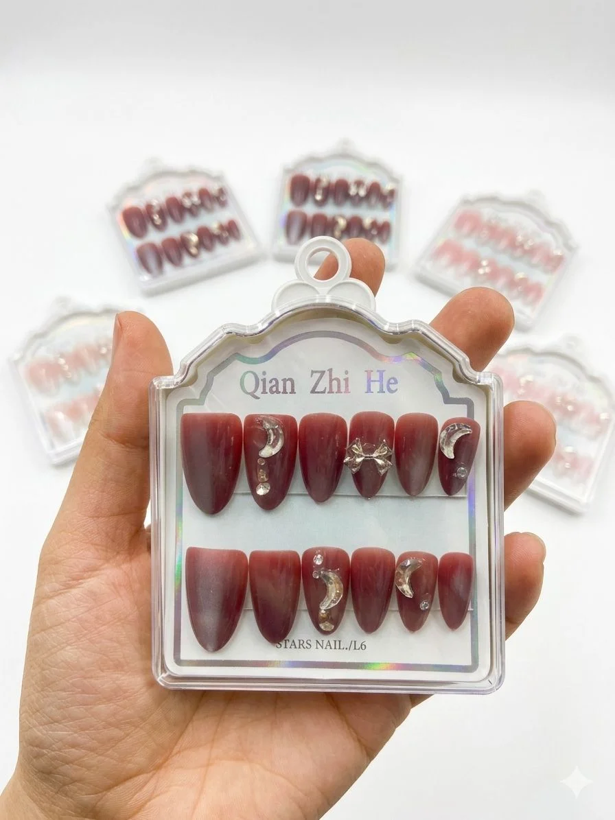 אמנות ציפורניים בצבע מגנטי 1