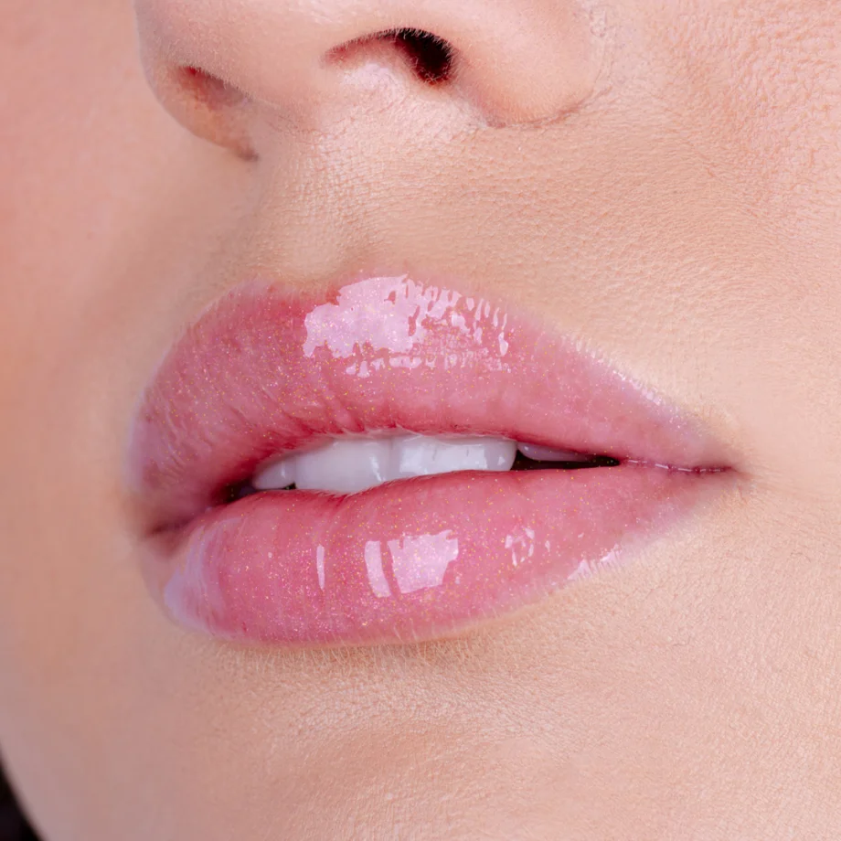PIERRERENE Plumping Lip Gloss 02 - סוכריות קרח 3
