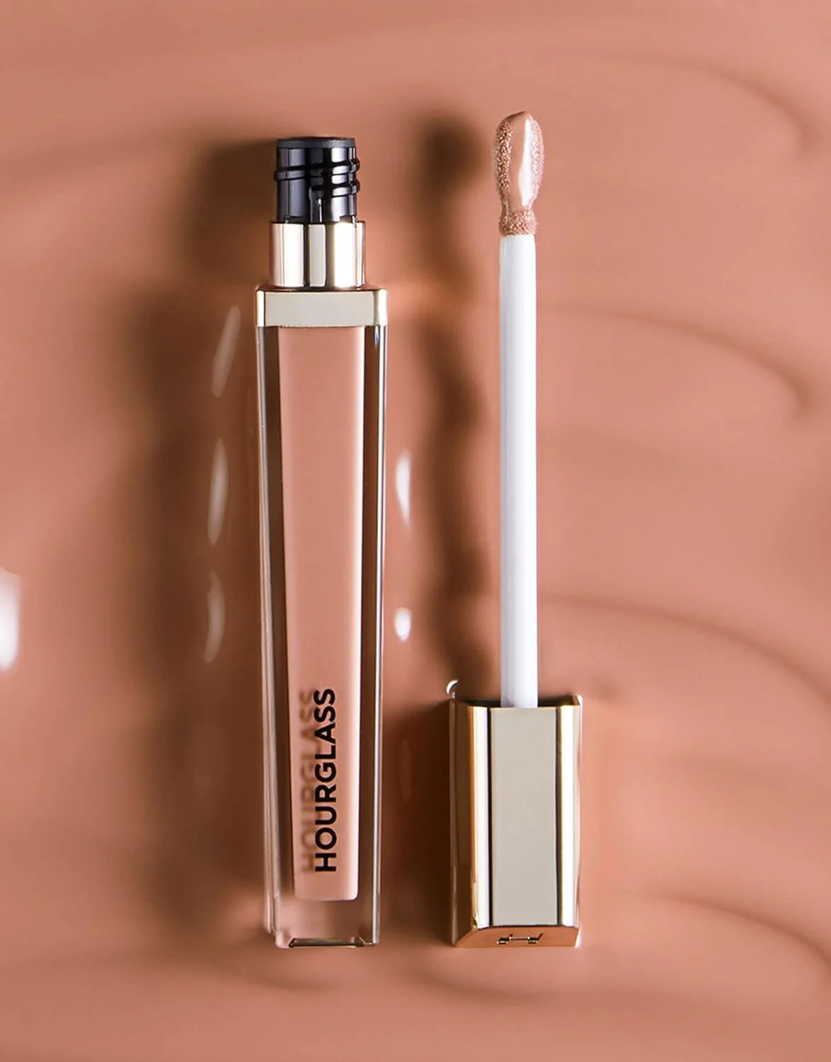 שעון חול Unreal High Shine Volumizing Lip Gloss-Provoke 2