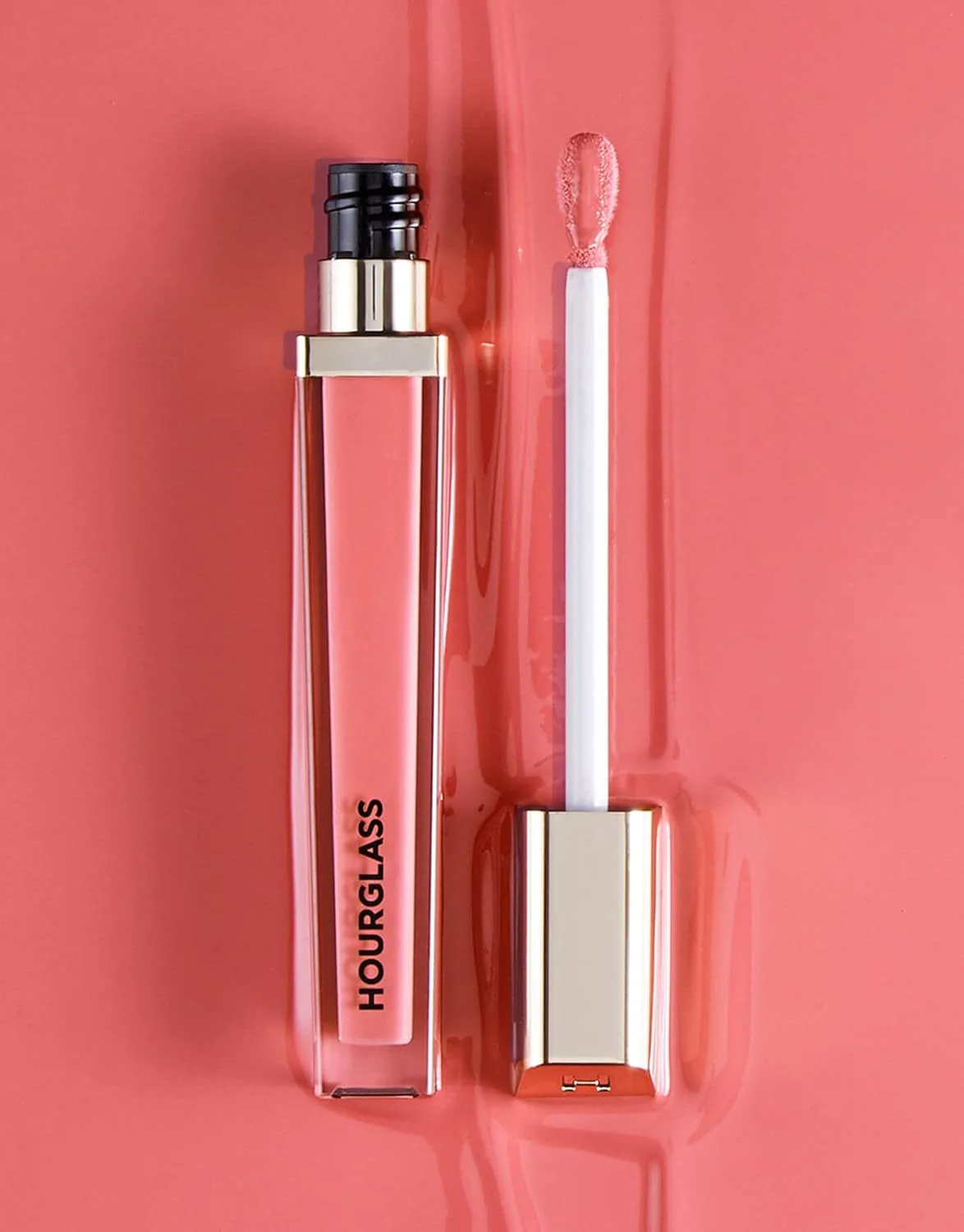 שעון חול Unreal High Shine Volumizing Lip Gloss-Prose 4