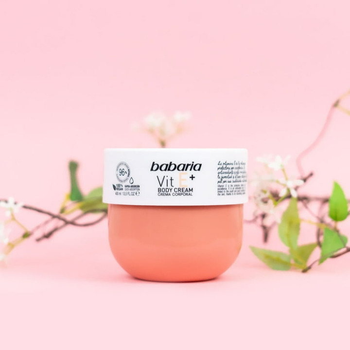 BABARIA VIT E+ BODY CREAM 400ML - קרם לחות לגוף עם ויטמין E 3