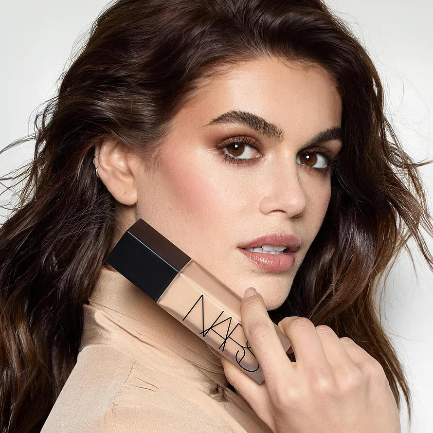 NARS NATURAL MATTE LONGWEAR FOUNDATION - בינוני 2.25 LANAL 2