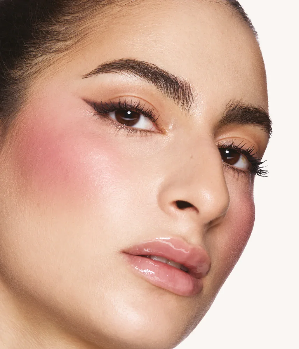 קופסת צמד של סומק והיילייטר מבית Huda Beauty - BERRIES AND CREAM 2