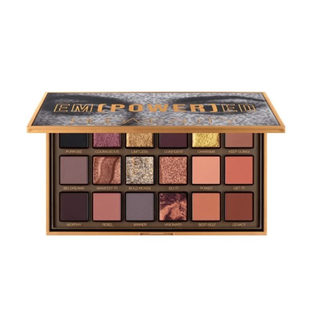 פלטת צלליות מועצמת מבית Huda Beauty