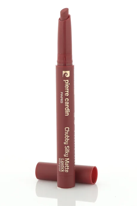שפתון פייר קרדין Chubby Silky Matte – שפתון עיפרון עמיד למים רך מאט – בורדו-608
