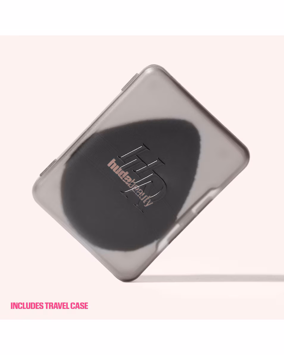 Huda Beauty Marshmallow Puff Easy Bake 3